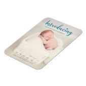 Blue Introducing男の赤ちゃんVertical モダン Script マグネット (左側)