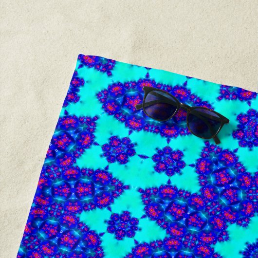 Blue kaleidoscope flourished ビーチタオル (インサイチュ)