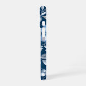 Blue Leaf Berry Pattern iPhone 16ケース (左側面)