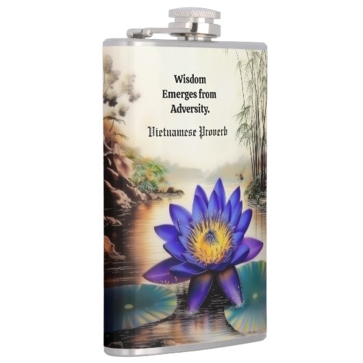 Blue Lotus Emerging from Muddy Waters (Vietnamese) フラスク (右)