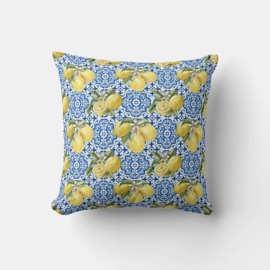 Blue Mediterranean Tiles Lemon Pattern クッション (正面)