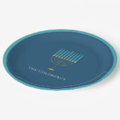 Blue Menorah Hanukkah Celebration Personalized  ペーパープレート (アングル)
