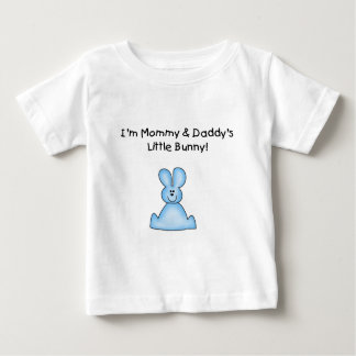 Blue Mommy and Daddy's Little Bunny Tシャツ