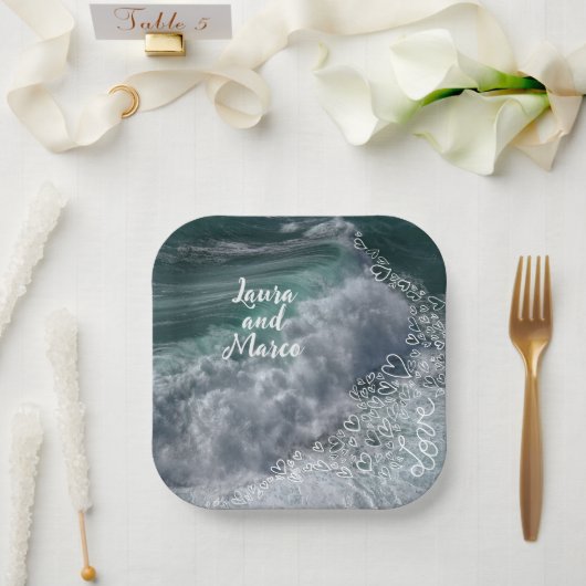 Blue ocean with drawn hearts ペーパープレート (ウェディング)