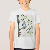Blue owl on a tree branch トライブレンドTシャツ (正面)