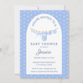 Blue Polka Dots Hanging Clothes Baby Shower 招待状 (正面)