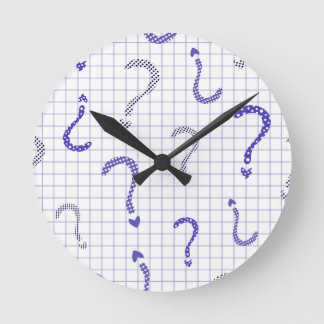 Blue question mark seamless pattern ラウンド壁時計