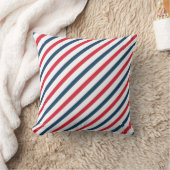 Blue, Red & White Striped Throw Pillow クッション (ブランケット)