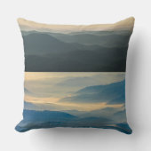 Blue Ridge Mountains Day to Dusk クッション (正面)