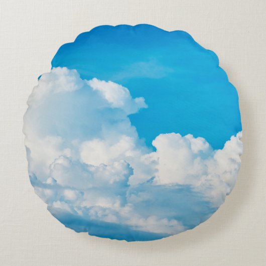 Blue sky background clouds white ラウンドクッション (正面)
