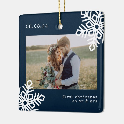 Blue Snowflakeの第1回クリスマス写真ミスター&ミセス セラミックオーナメント (左)