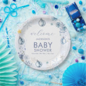 Blue Snowflake Flower Winter Baby Shower Welcome ペーパープレート (パーティー)