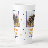 Blue Thank you Coach Team Name and Team Photo カフェラテマグ (正面)