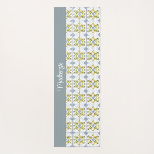 Blue Tile French Country Lemon Name Monogram ヨガマット (裏面)