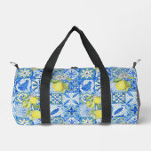 Blue Tile French Country Lemon Pattern ダッフルバッグ (正面)