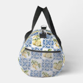Blue Tile French Country Lemon Pattern ダッフルバッグ (右)
