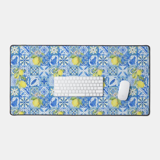 Blue Tile French Country Lemon Pattern Home Decor デスクマット (キーボード&マウス)