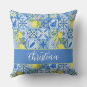 Blue Tile French Country Lemon Pattern Monogram クッション (裏面)
