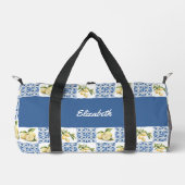 Blue Tile French Country Lemon Pattern Name ダッフルバッグ (正面)