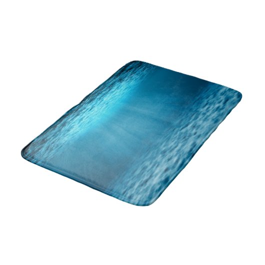 Blue Underwater Ocean Light Rays バスマット (アングル)
