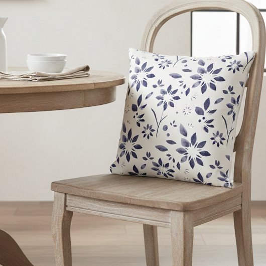 Blue Watercolor Floral Pattern クッション