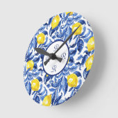 Blue Watercolor Lemon Patten Monogram  ラウンド壁時計 (傾斜)