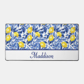 Blue Watercolor Lemon Pattern Monogram Name デスクマット (正面)