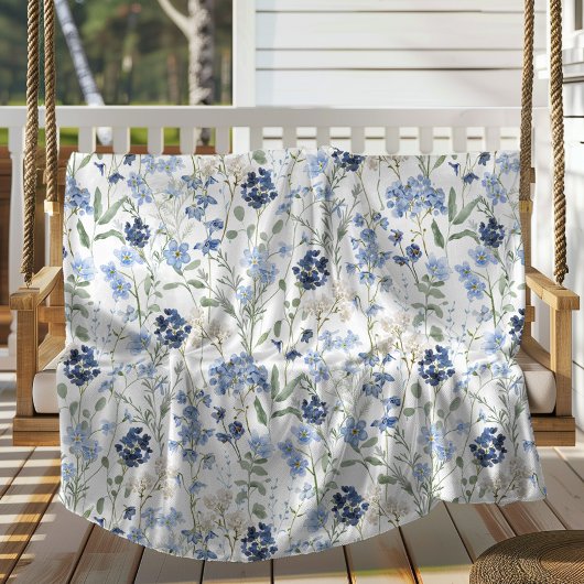 Blue Watercolor Wildflower フリースブランケット