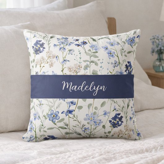 Blue Watercolor Wildflower Monogram Name クッション