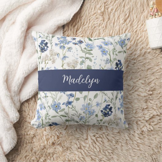 Blue Watercolor Wildflower Monogram Name クッション (ブランケット)