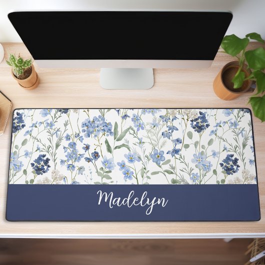 Blue Watercolor Wildflower Monogram Name デスクマット