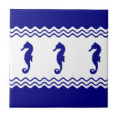 Blue White Coastal Seahorses Stripes タイル (正面)