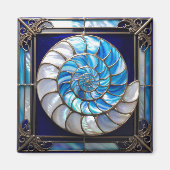 Blue/White Faux Stained-Glass Nautilus Shell 2 マグネット (正面)