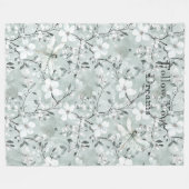 Blue White Floral Dragonflies フリースブランケット (正面(横))