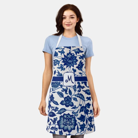Blue White French Country All Over Print Apron エプロン (着用した状態)