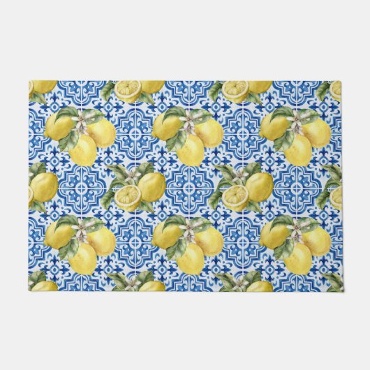 Blue White Lemon Tile Mediterranean Pattern ドアマット (正面)