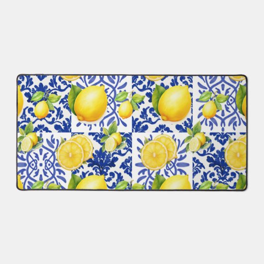 Blue White Lemon Tile Pattern Mediterranean Citrus デスクマット (正面)