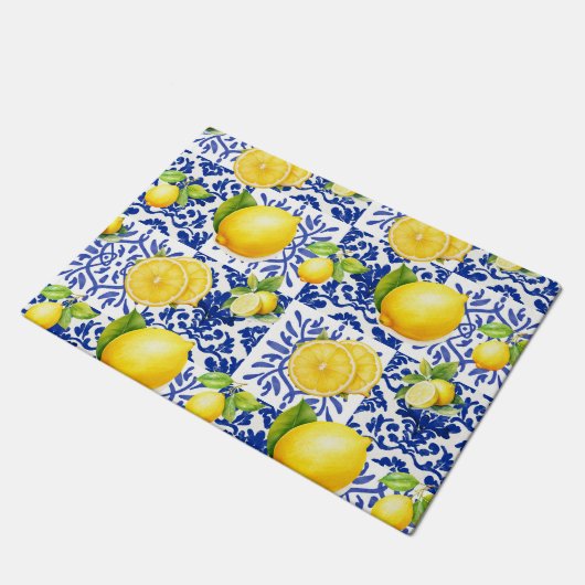 Blue White Lemon Tile Pattern Mediterranean Citrus ドアマット (アングル)