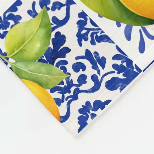 Blue White Lemon Tile Pattern Mediterranean Citrus フリースブランケット (角)
