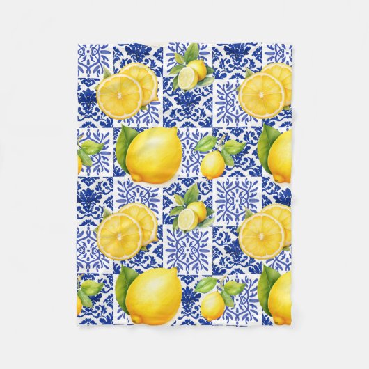 Blue White Lemon Tile Pattern Mediterranean Citrus フリースブランケット (正面)
