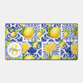 Blue White Lemon Tile Pattern Monogram Name Citrus デスクマット (正面)