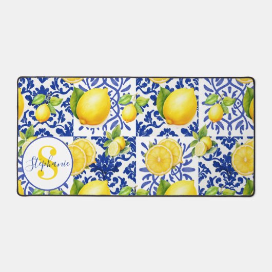 Blue White Lemon Tile Pattern Monogram Name Citrus デスクマット (正面)