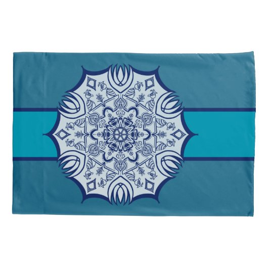 Blue & White Mandel With Creatures 枕カバー (裏面)