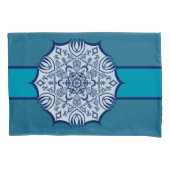 Blue & White Mandel With Creatures 枕カバー (正面)