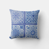 Blue White Mediterranean Tile Botanical Pattern クッション (正面)