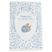 Blue White Peter the Rabbit Beatrix Baby Shower ミディアムペーパーバッグ (正面)