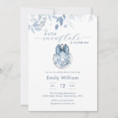 Blue Winter Little Snowflake Ornament Baby Shower 招待状 (正面)