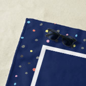 Blue with ColoredDots装飾用スクロールモノグラム ビーチタオル (インサイチュ)