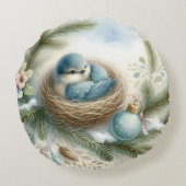 Bluebird Nest with Ornaments in Winter Pines ラウンドクッション (裏面)