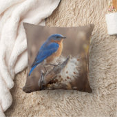 Bluebird on a Milkweed Pod クッション (ブランケット)